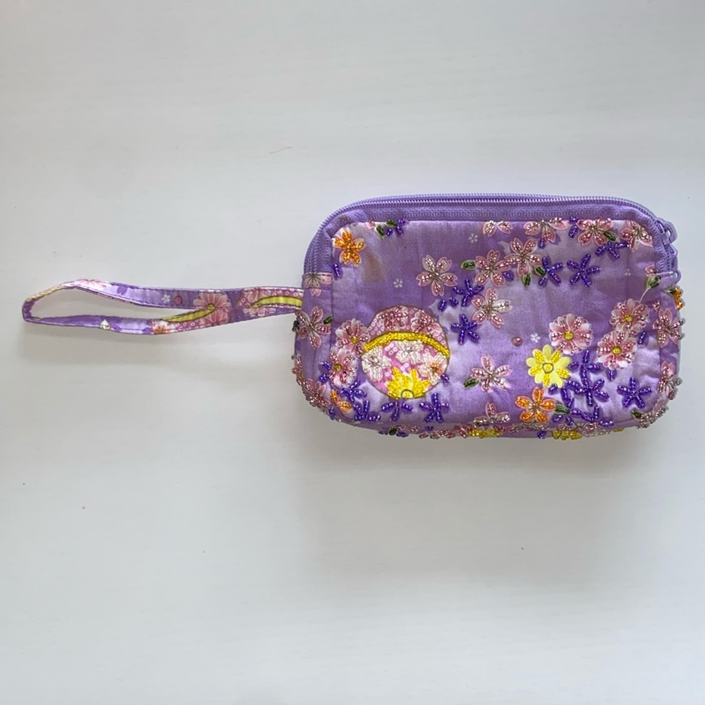 3-pocket beaded purse